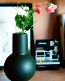 Motel a Miio Bola Vase M Dunkelgrun Online