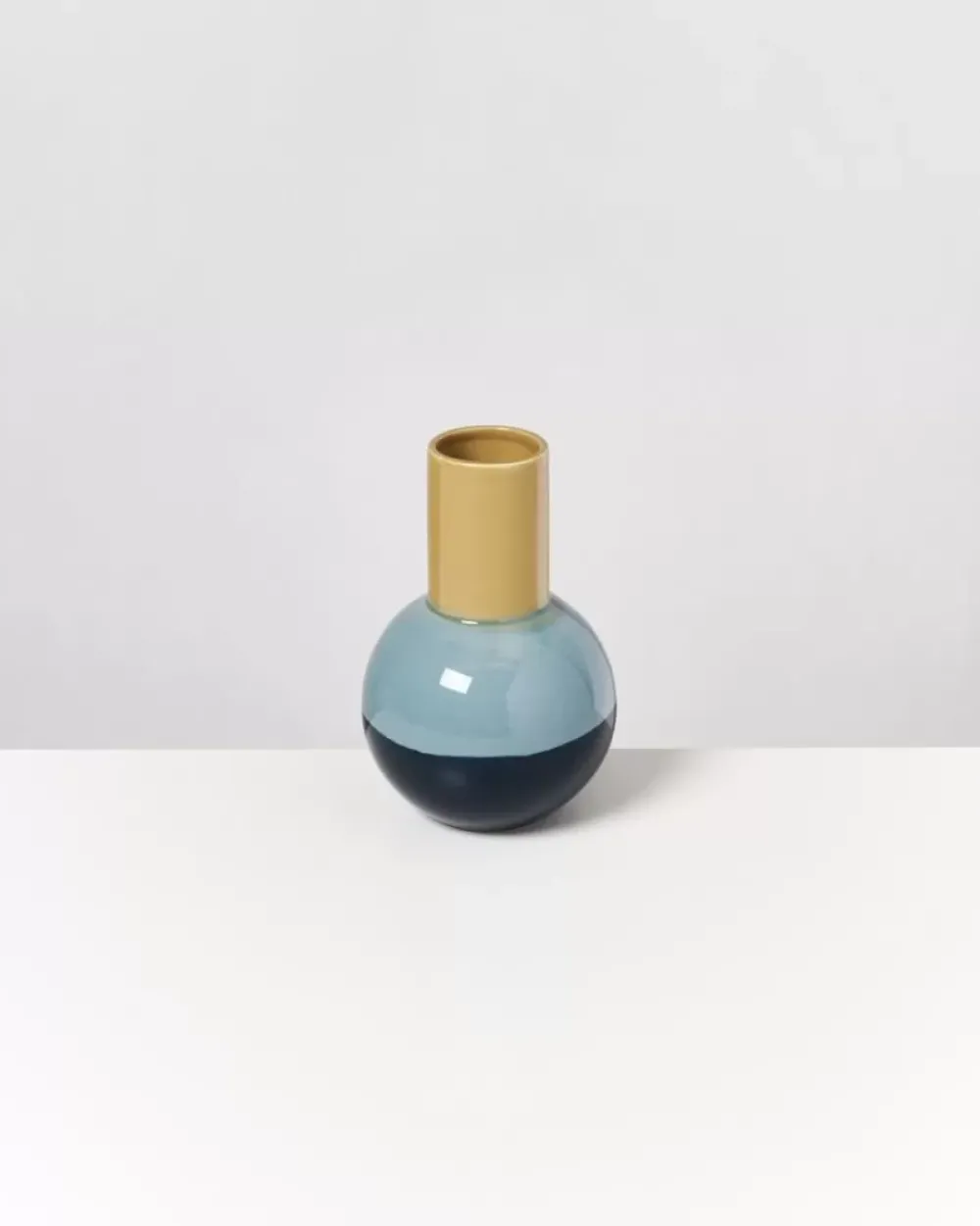 Motel a Miio Bola Vase M Grun Mint Navy Sale