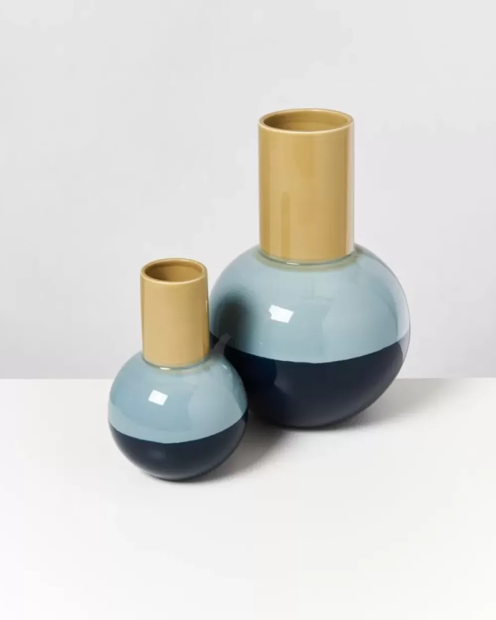Motel a Miio Bola Vase M Grun Mint Navy Sale