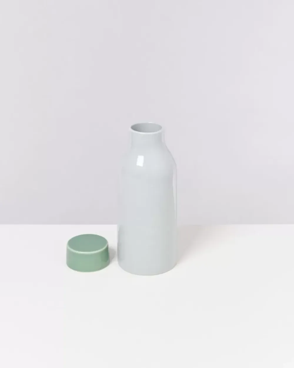 Motel a Miio Garrafa Hellblau Salbei New